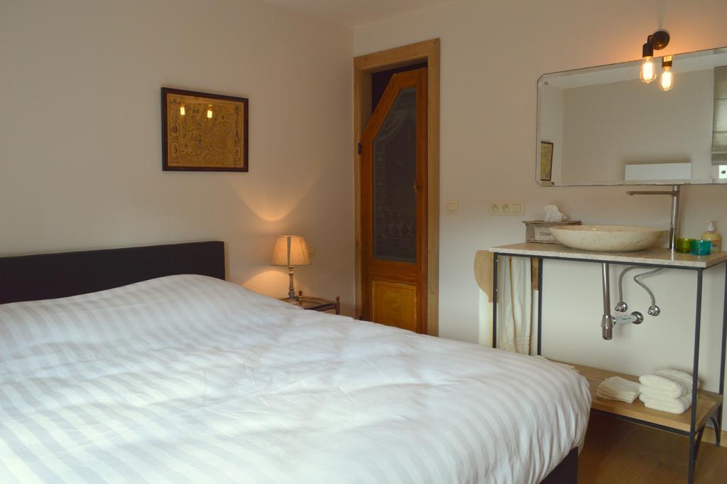 B&B Le Vieux Marronnier Foy-Notre-Dame Номер фото